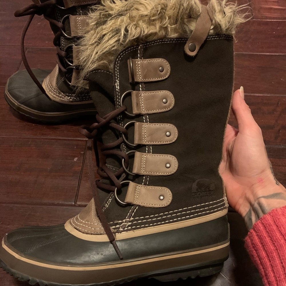 Sorel Joan of arctic boots